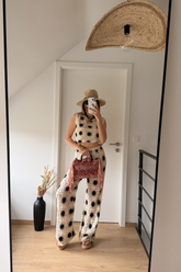 Blouse en crochet beige et noir