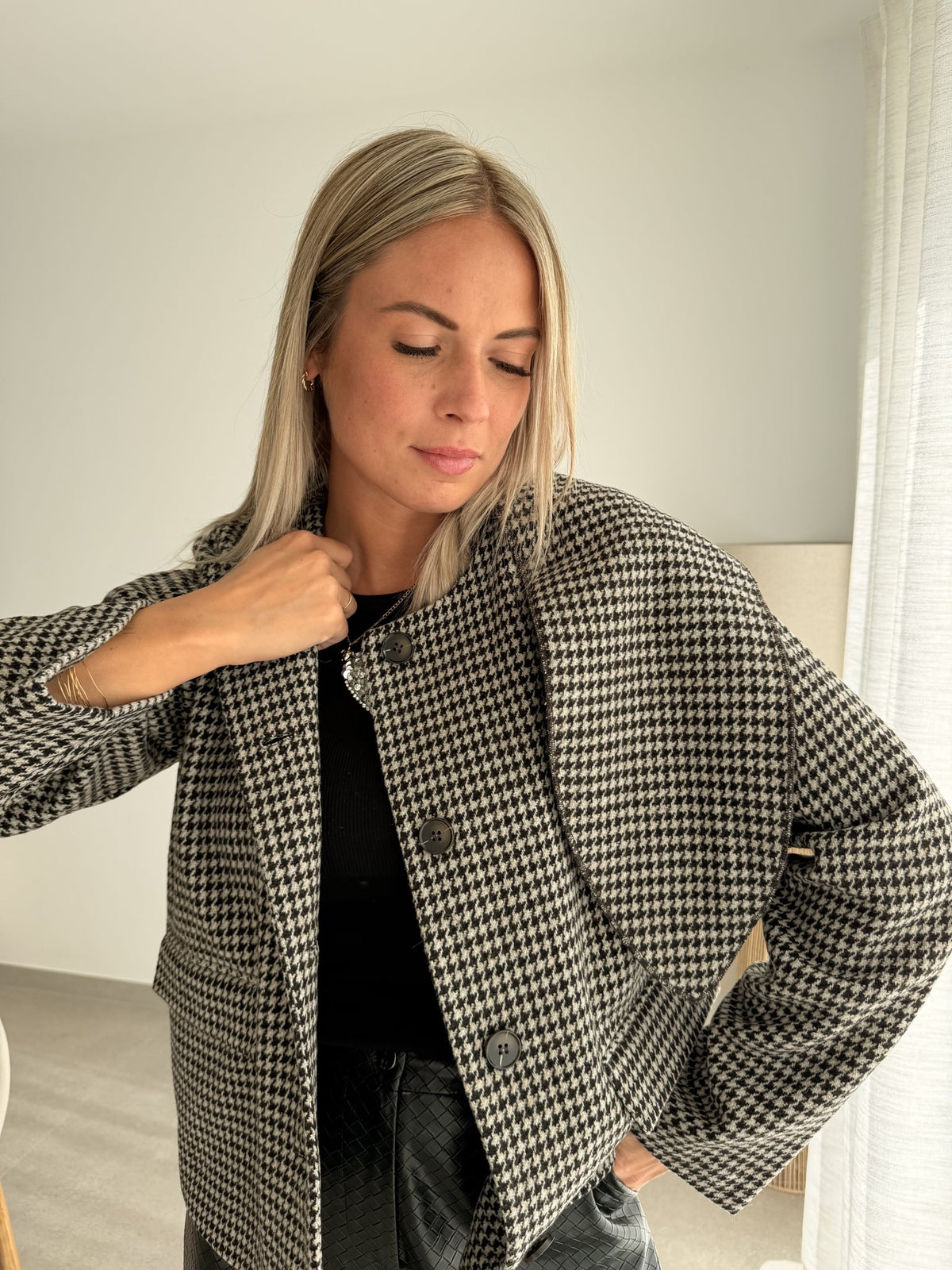 Veste Adelina noire et blanche