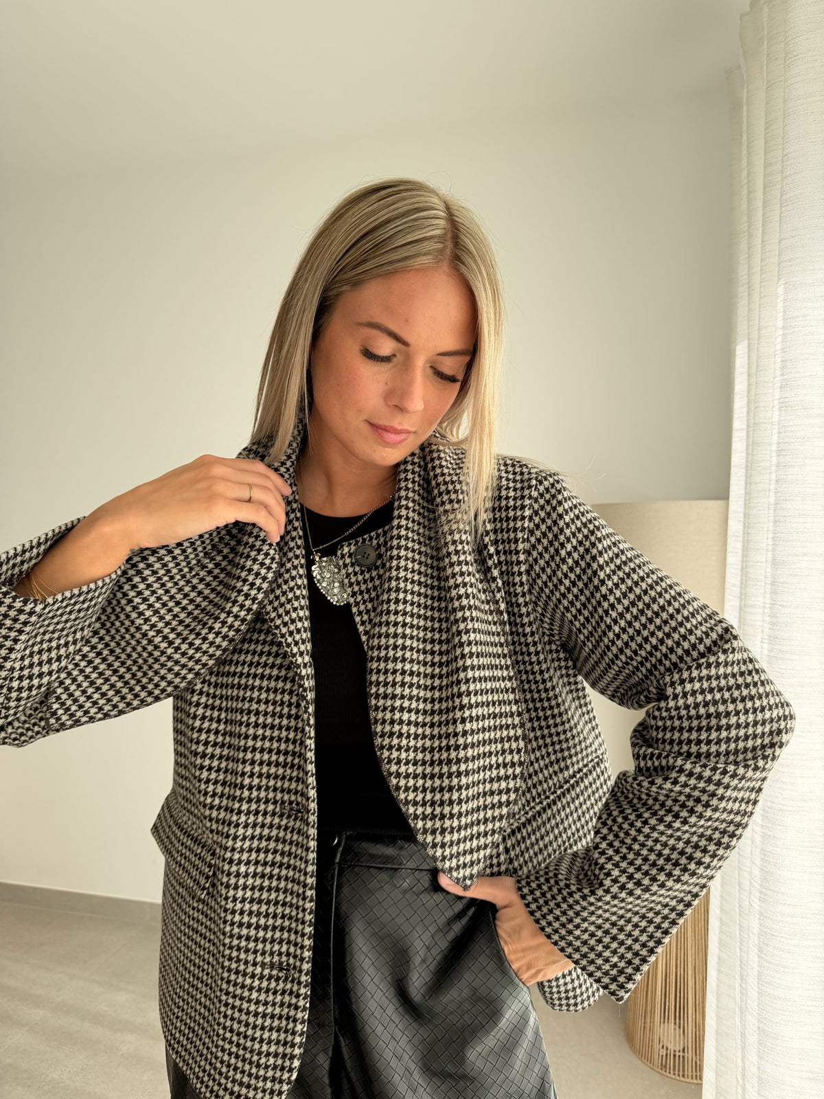 Veste Adelina noire et blanche
