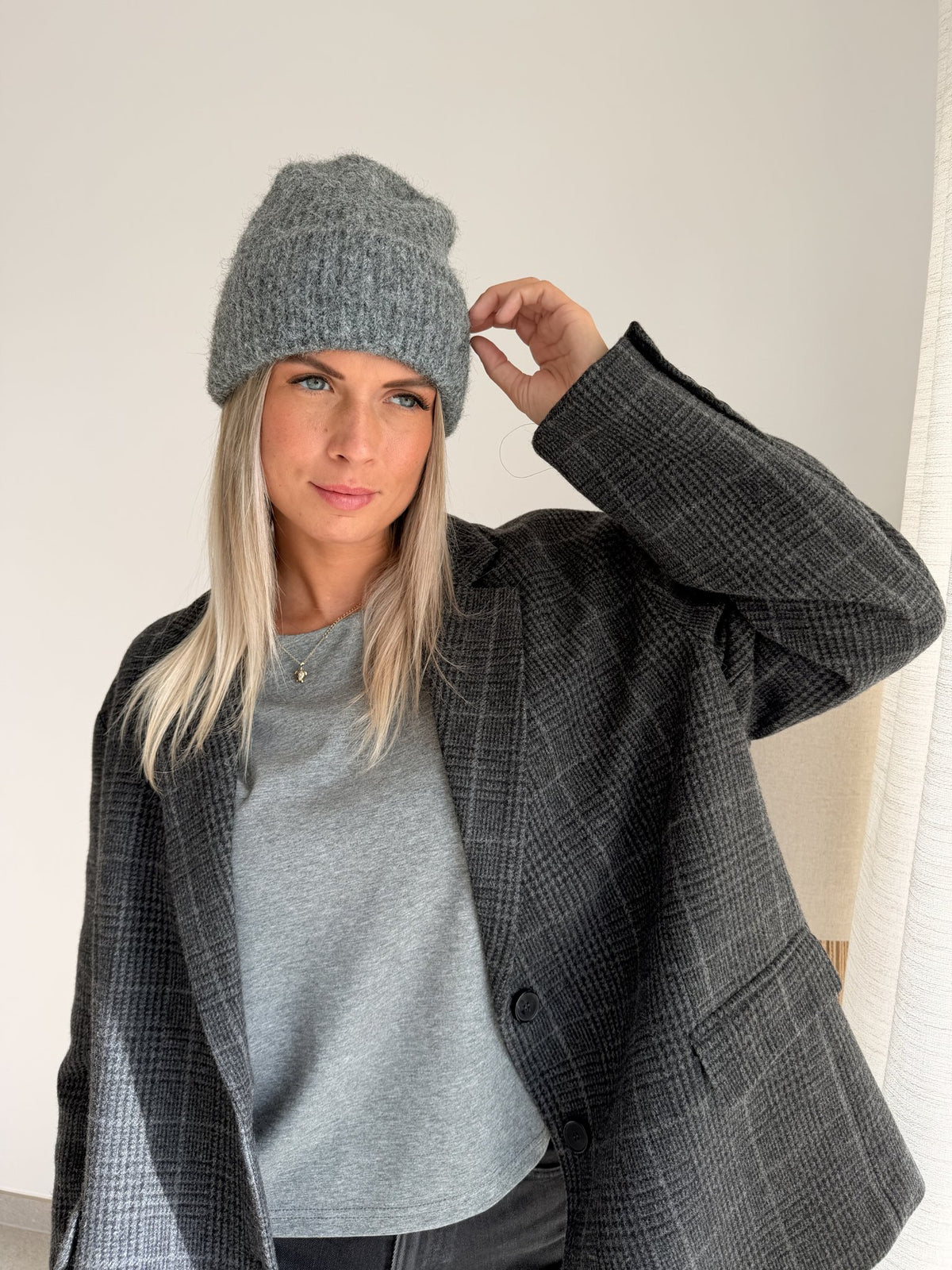 Bonnet Antorin gris