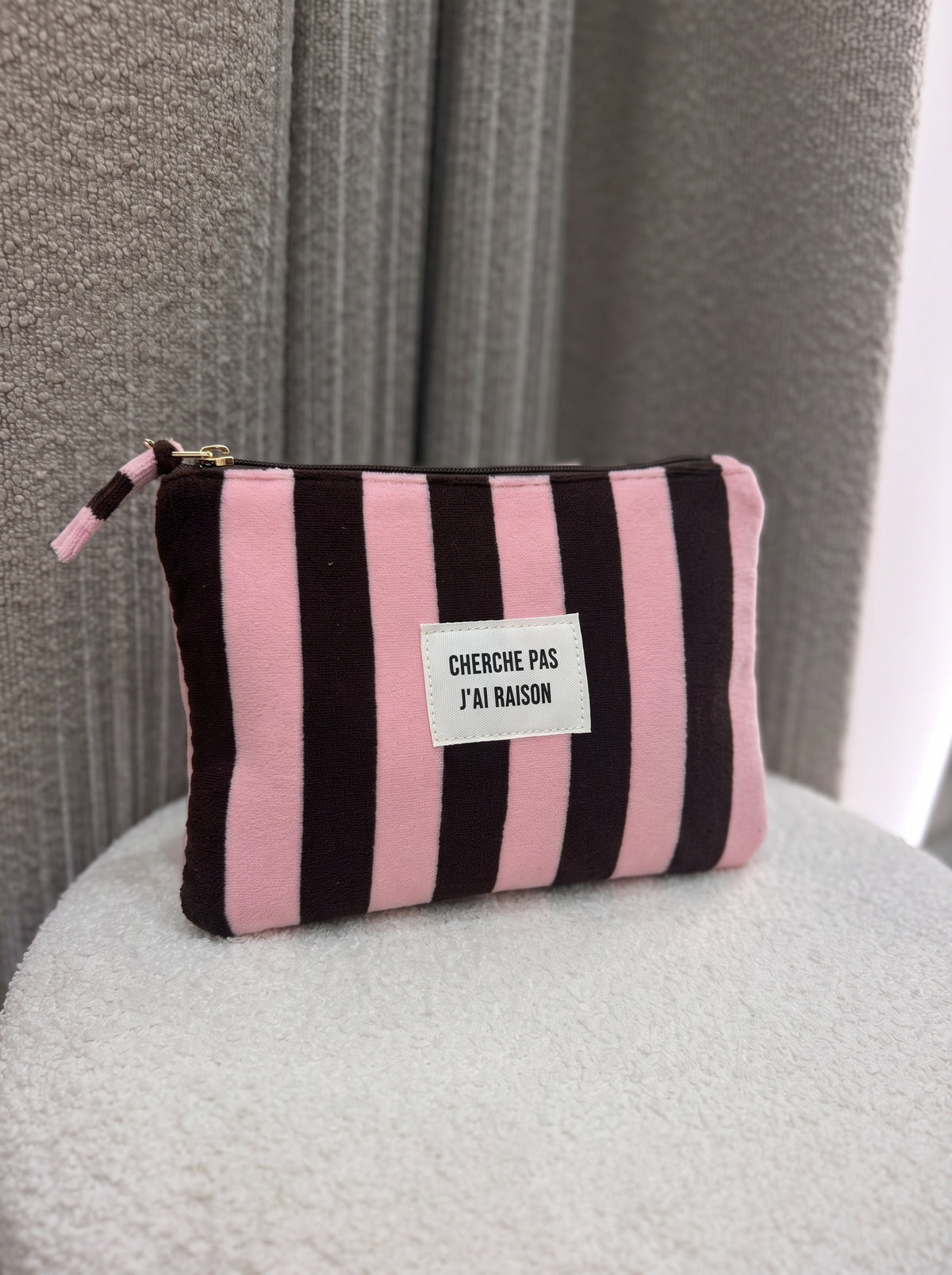 Pochette Cherche pas j'ai raison rose et chocolat