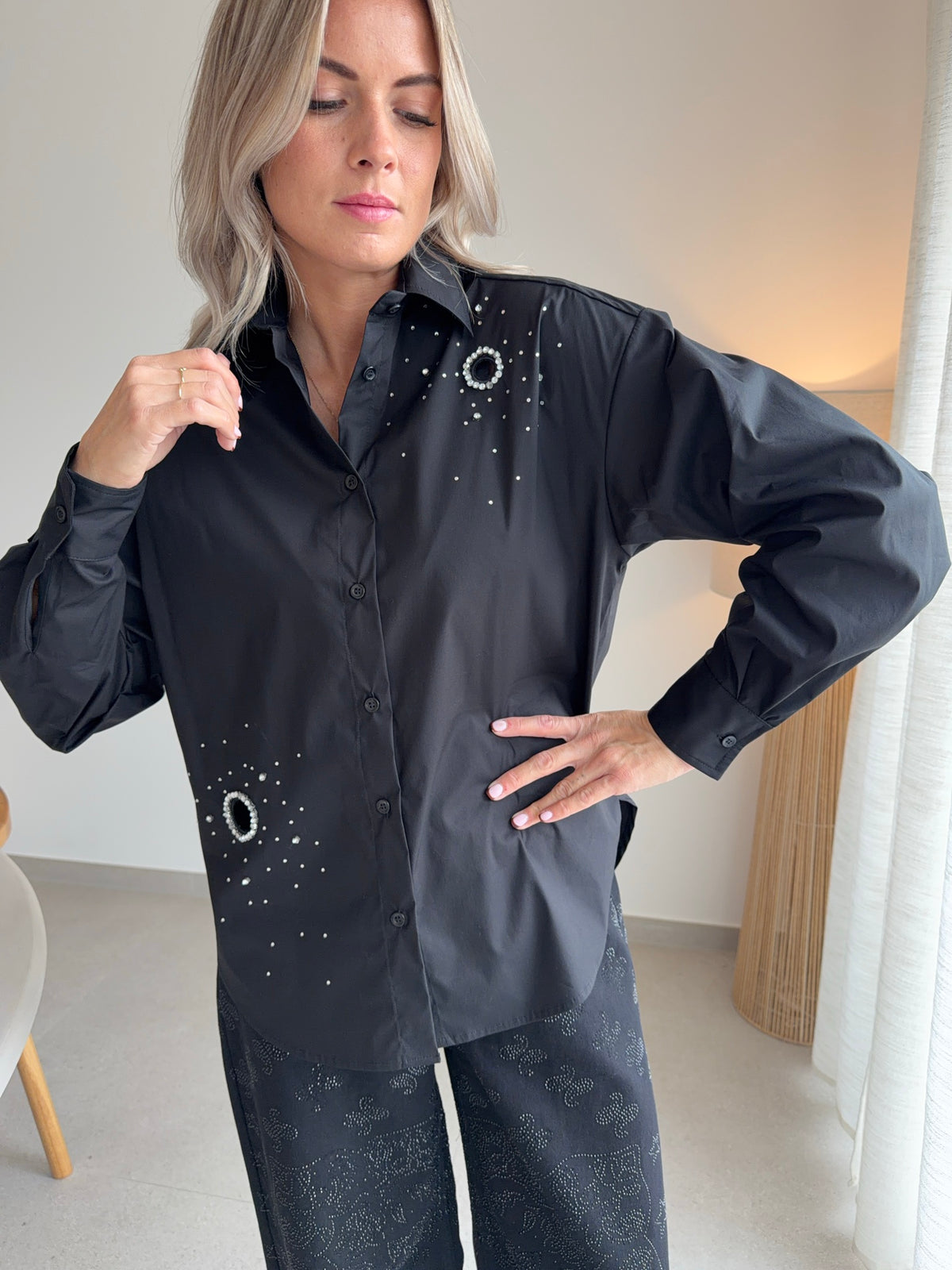 Chemise noire manches longues à paillettes