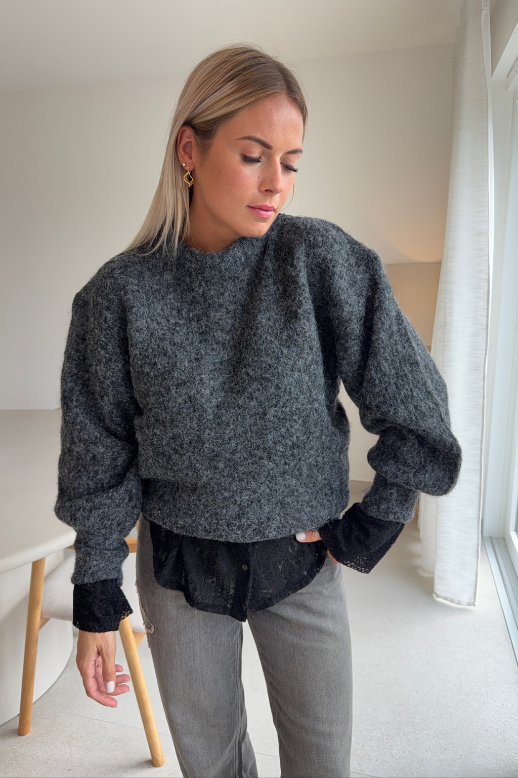 Pull gris
