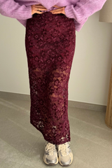 Jupe en dentelle bordeaux