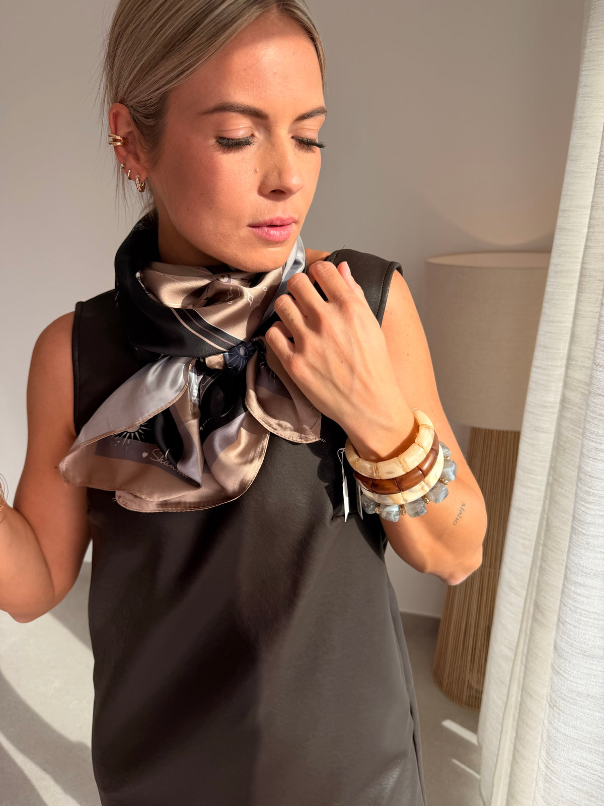Robe simili cuir café