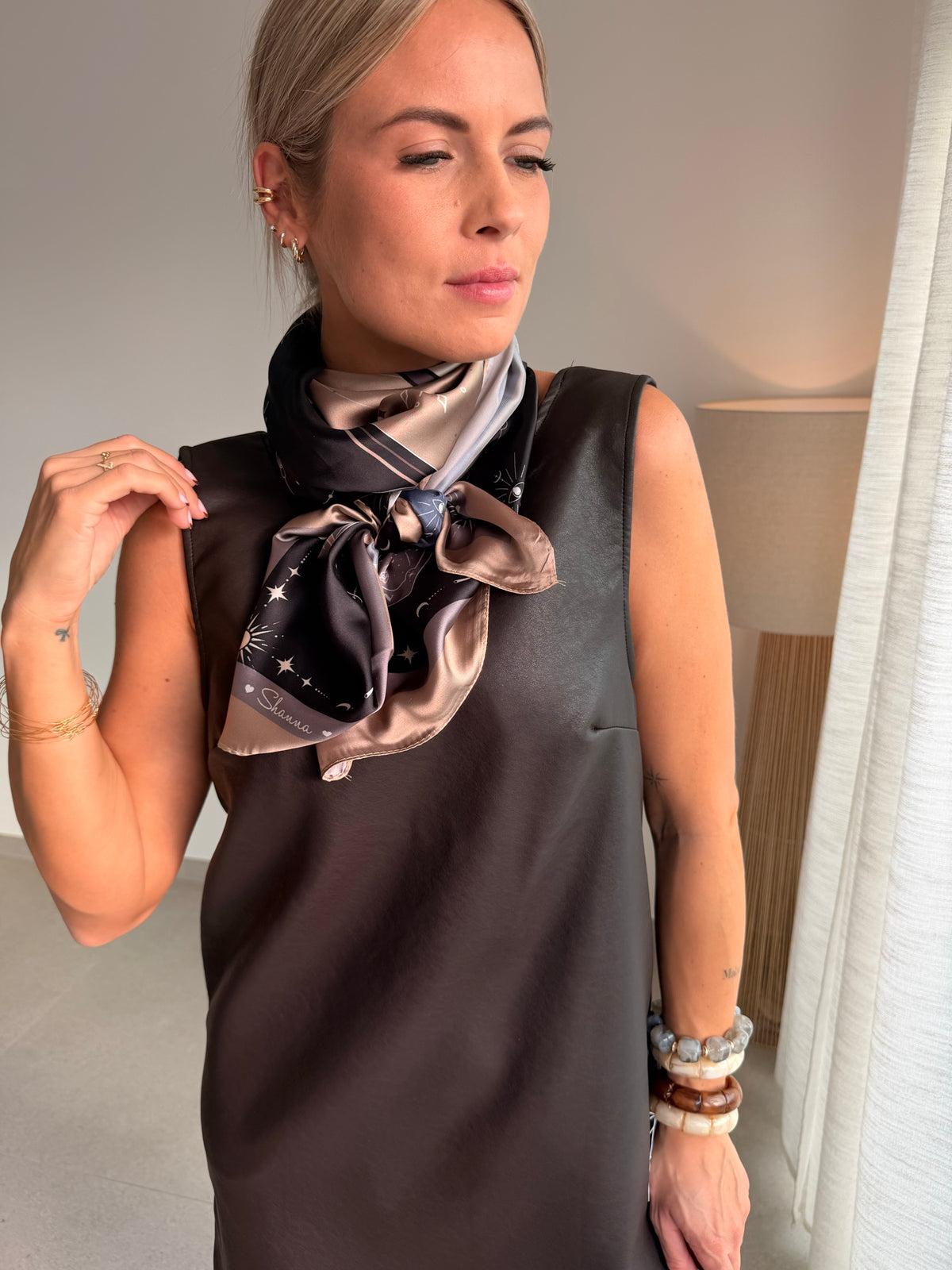 Robe simili cuir café