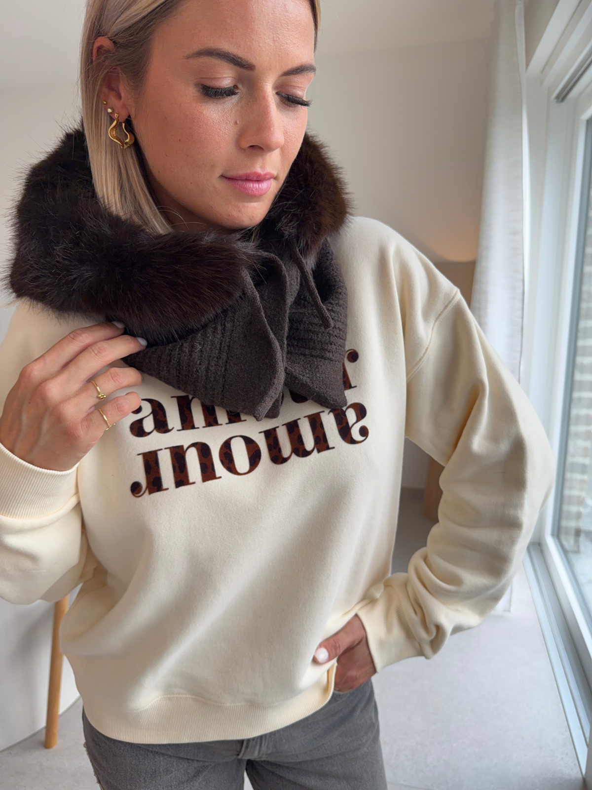 Cagoule en fourrure marron