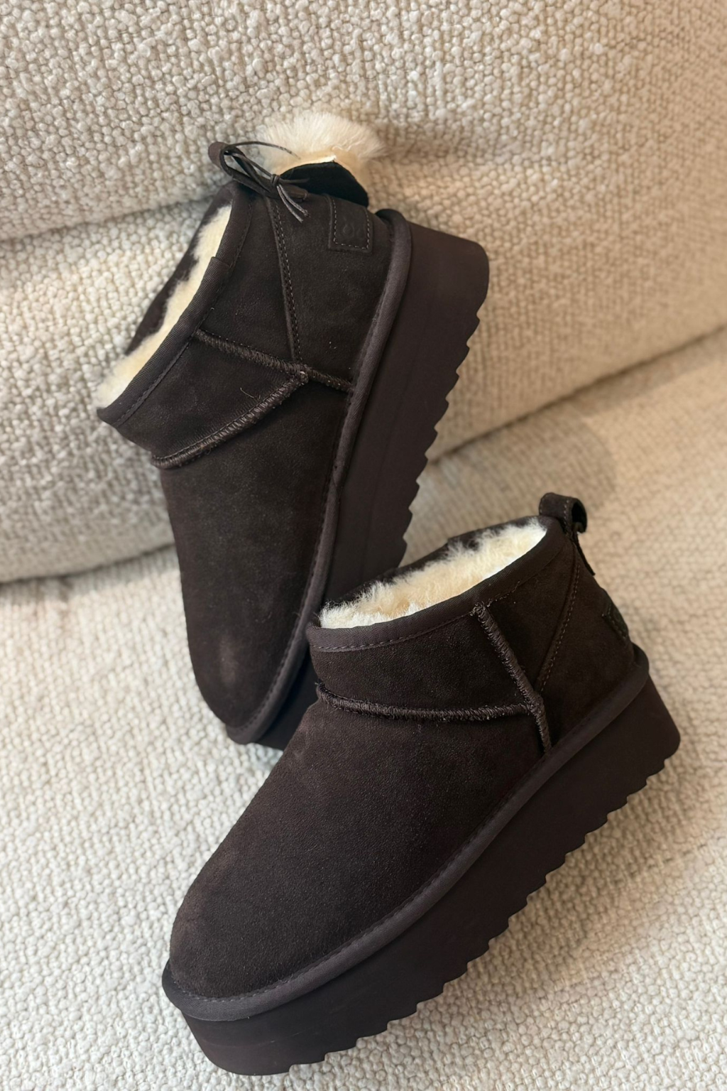Colors of california Platform sheepskin suede boot choco