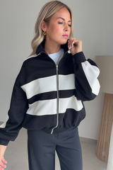 Gilet noir et blanc
