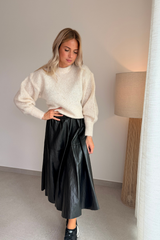 Jupe longue en simili cuir noir