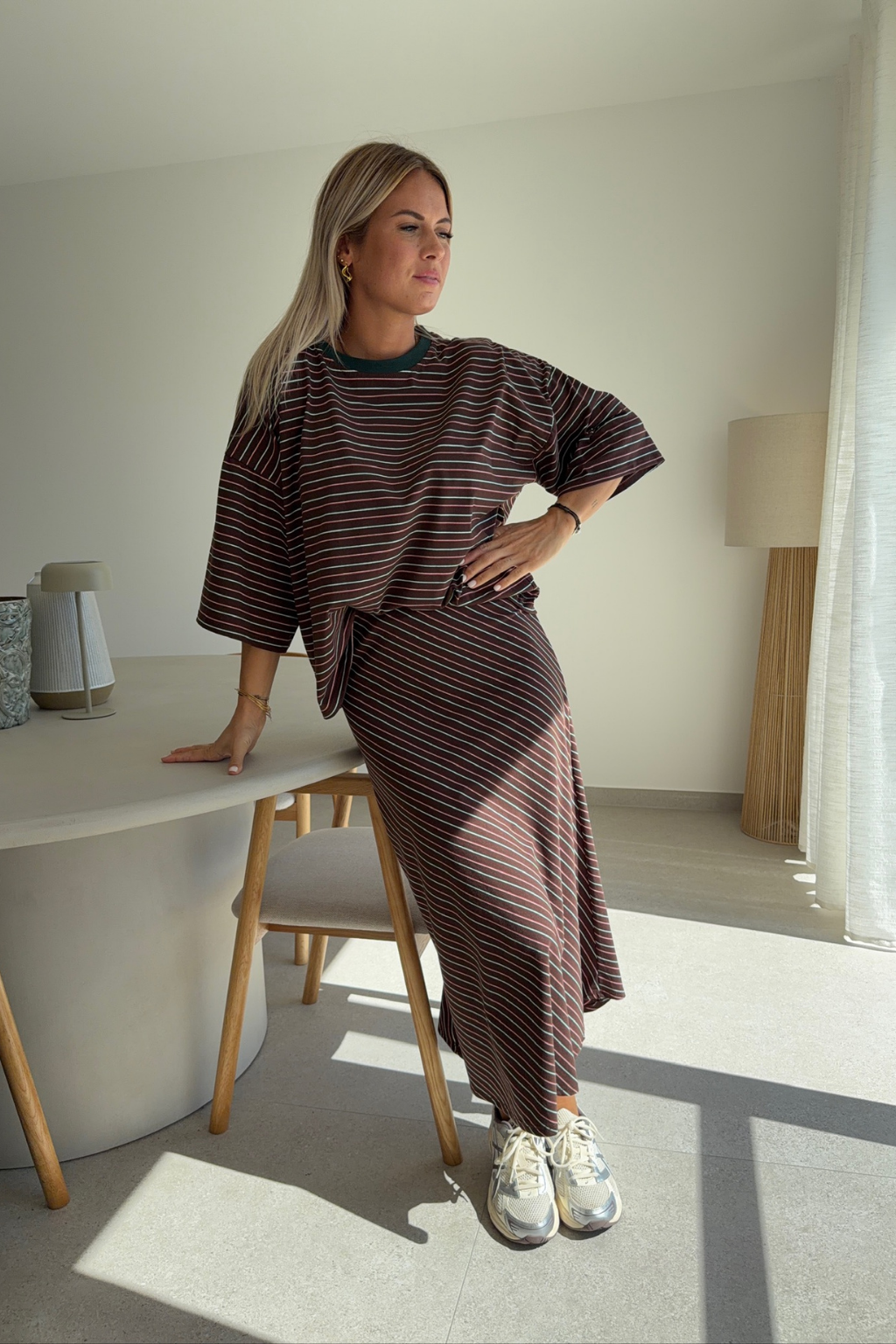 T-shirt ligné marron