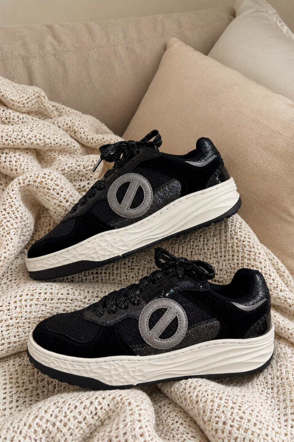 NO NAME Tyler Court W – Black/Black/Black