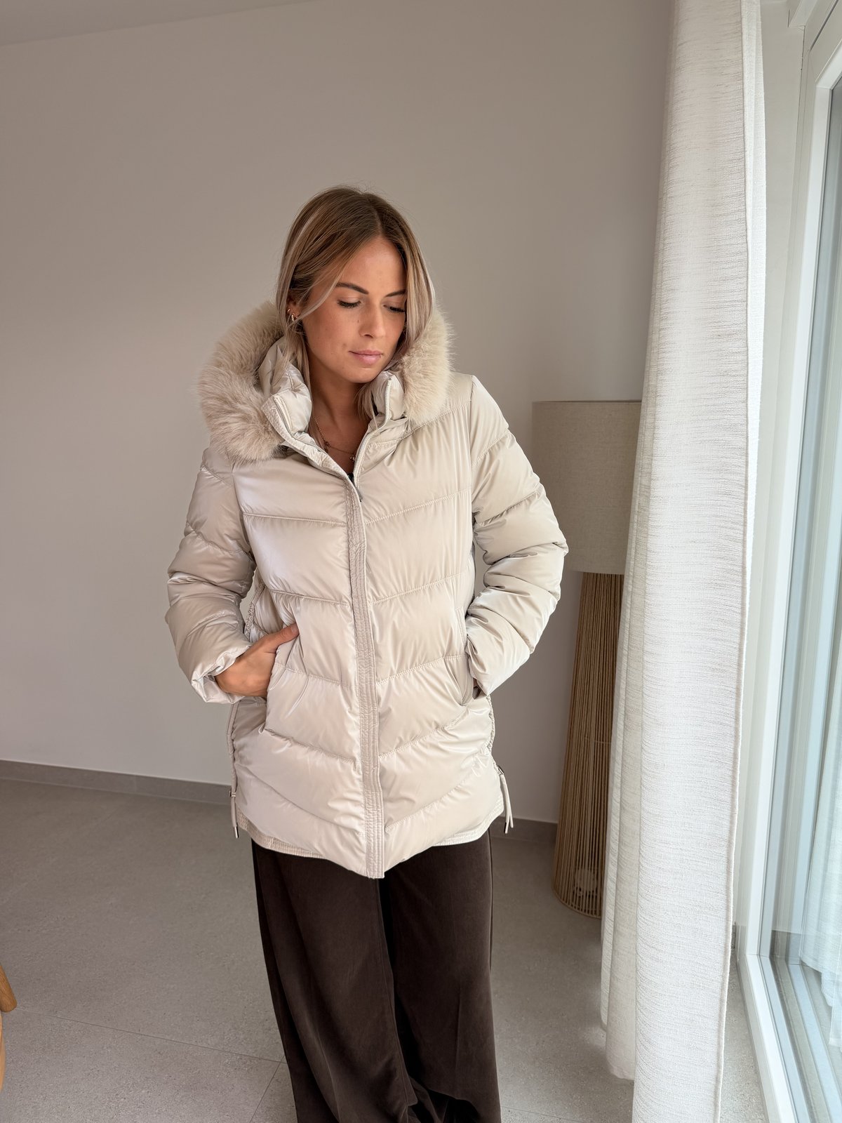Doudoune col fourrure beige
