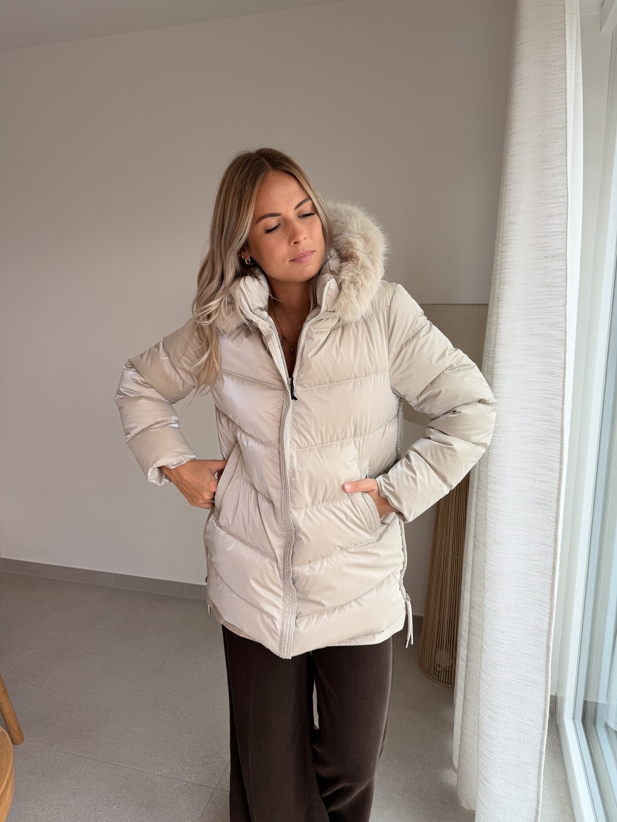 Doudoune col fourrure beige