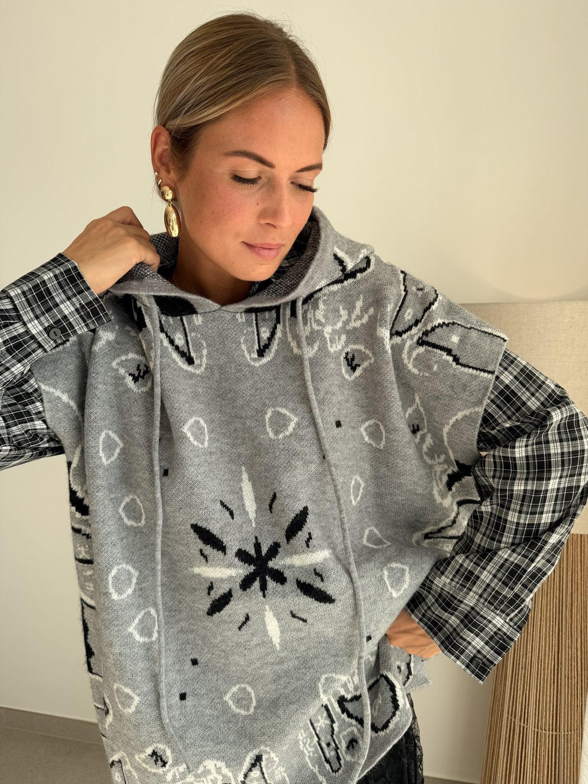Pull bandana gris sans manches